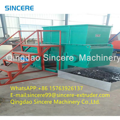 OEM Plastic Auxiliary Equipment Shredder Crusher Machine For Pipe Sheet Bottles Shoes Textile